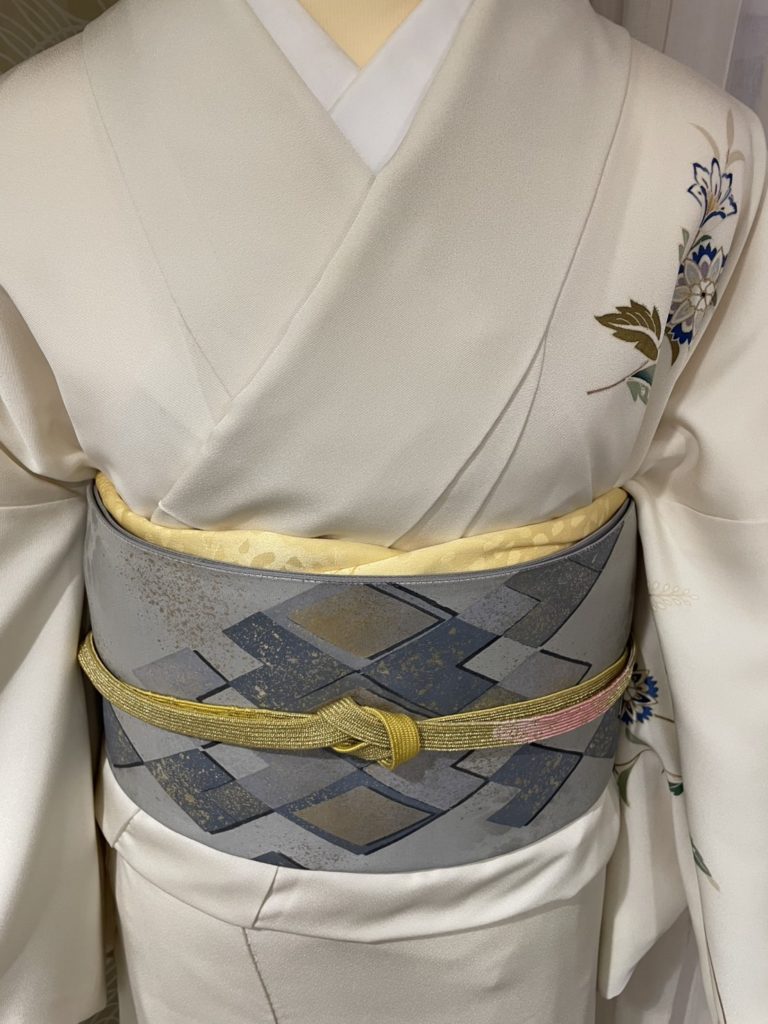 白色　訪問着