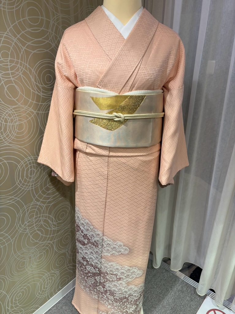 ピンク色　訪問着