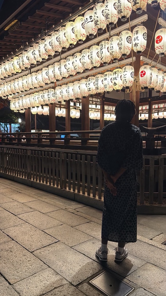 お客様着物スタイル(夜の祇園)